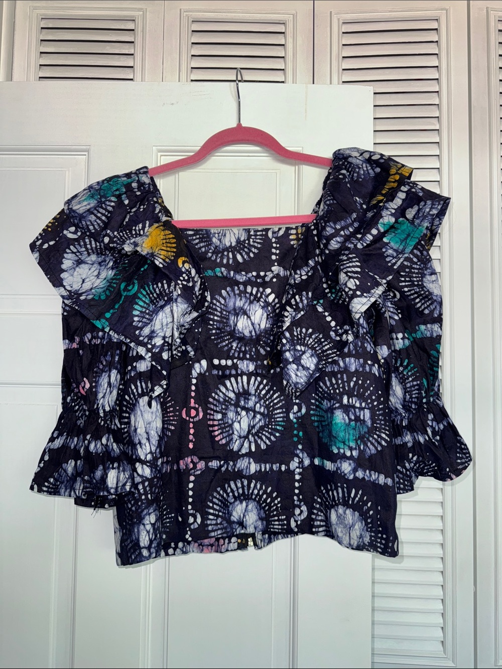 Busayo Sade Tiered Puff-Sleeve Batik Top Medium